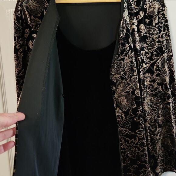 Briggs New York Women's Black Velvet Jacket Built-in Top Size 2X Paisley Shine - Picture 6 of 11